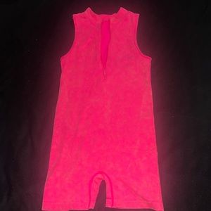 Worn once! Color is brighter in person super comfortable and not to tight